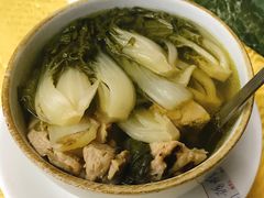 金银花炖猪肺汤-海鲜街菜馆(海珠南路店)
