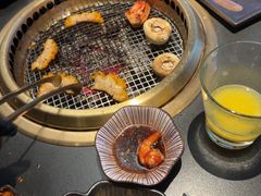 -铭牛烧肉·和牛海鲜自助(高新月牙湖店)