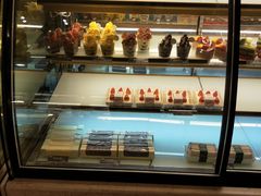面包甜点陈列柜-味多美蛋糕(洋桥店)