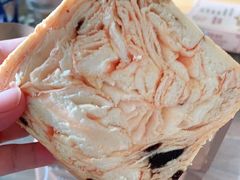 草莓安吉拉-京馔手工吐司(万达广场济南高新店)