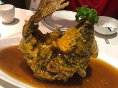 糖醋鲤鱼-闫府私房菜·百年鲁菜(恒隆店)