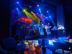-TZ House音乐现场(茅台店)