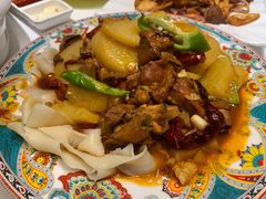 大盘鸡配饭-巴依老爷新疆美食(常营店)