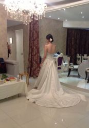 -GRACE KELLY婚纱与礼服(天津店)