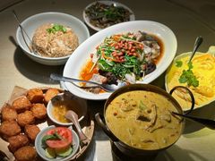 -大头虾越式风味餐厅(光明广场店)