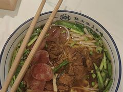 -镇南锅盖面馆(解放路店)