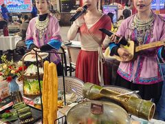 -刘姐啤酒鱼民族演艺餐厅(西街总店)