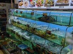 -覃记海鲜美食餐厅