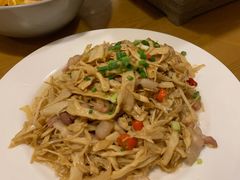 -老板很二(吉大店)
