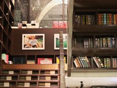 -钟书阁(松江泰晤士小镇店)