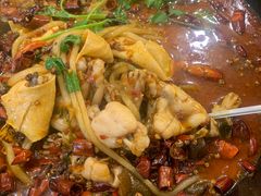 -鸿顺老铁锅美蛙鱼府(解放碑店)