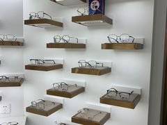 -翰佐蔡司小乐圆·依视路星趣控·暴龙眼镜折扣店