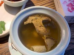 一盅特别的鸡汤-听香·678茶铺(猛追湾店)