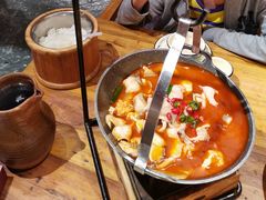 -老滇山寨•云南特色菜•地方菜•民族风情歌舞表演(金碧店)