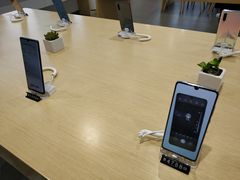 -华为授权体验店(万航渡路)