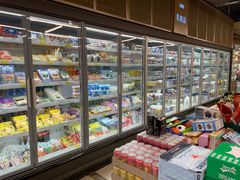 -绿叶子超市(公园大道店)
