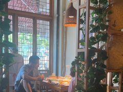 -大众跷脚牛肉馆·非遗传承单位(峨眉山店)