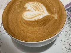 咖啡拿铁-théATRE 茶聚场(王府中環店)