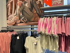 -NIKE上海青浦换季优惠店