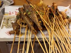 -顶峰夜宴·龙虾烧烤大排档(九江学院店)