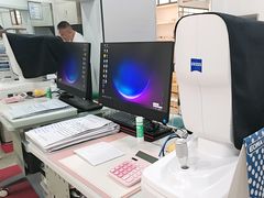 -豪门视光·星趣控·蔡司依视路眼镜代理商(中央大街店)