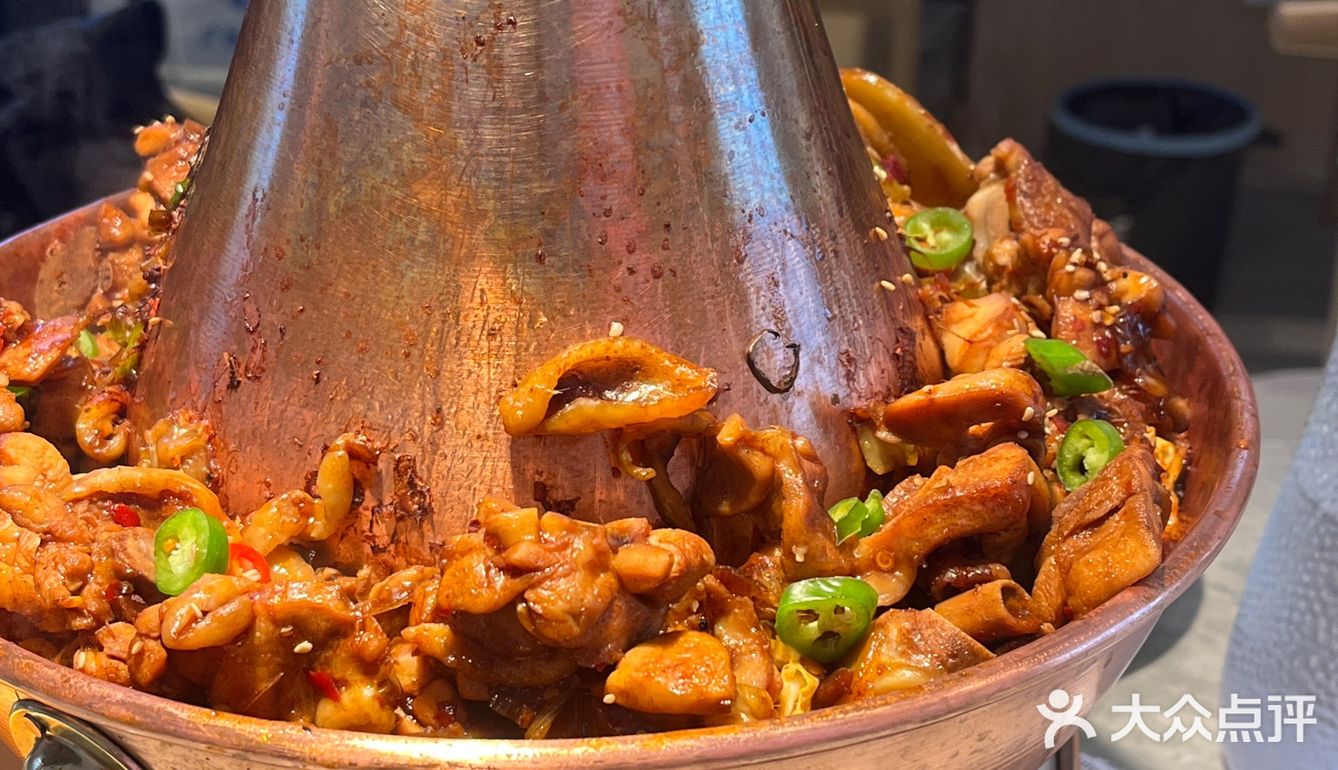 宁大云创必吃店｜辣的颟汗的火锅鸡[加油]