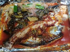 -愿者上钩·纸包鱼(翻身店)