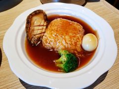 活鲍鱼捞饭-小船渔村•大连菜•大连焖鱼(黄河路店)