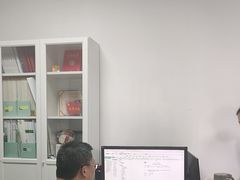 -大连何氏眼科医院