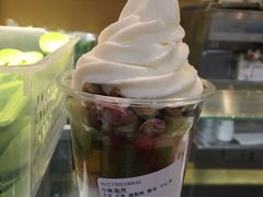 -三佰瑞冻酸奶(凯德MALL店)