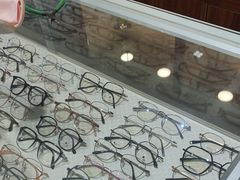 -三叶眼镜城(八佰伴店)