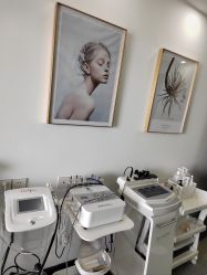 -YooMee优美智能科技美肤机构