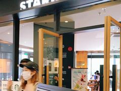 -星巴克臻选(莘庄仲盛店)