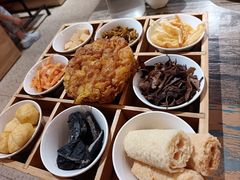 -鸡遇虾煲干锅火锅(小寨金莎店)