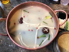 黑胡椒猪肚鸭架锅-三人行骨头王火锅(长寿店)
