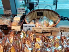 -烫面包·面包烘焙(绿地缤纷城店)