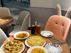 -必胜客(WOW阿罗海店)