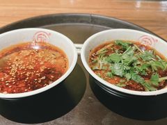 -万记麻辣烫国展总店