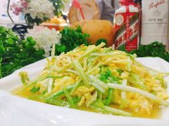 韭黄炒蛋-刘记糟粕醋海鲜烧烤