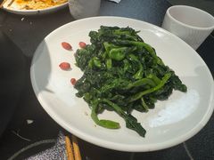 -辣尚瘾·烤鱼·新川菜(牡丹园直营店)