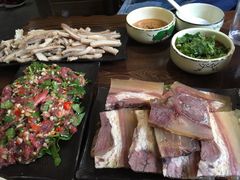 -乡土黄·鲜牛肉火锅·小龙虾(兴业街店)