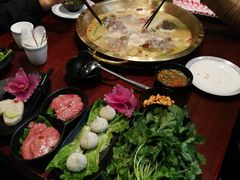 -重庆爽翻天老火锅(临平万达广场店)
