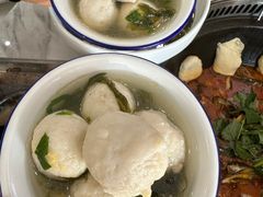 -丹水桥地锅鱼·翘嘴鲌·地方特色全鱼宴(丹江口大坝店)