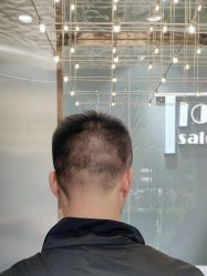 -Tloml salon