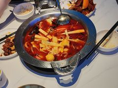 -鸡遇虾煲干锅火锅(小寨金莎店)