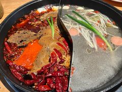 -三个四川人火锅(华联商厦店)