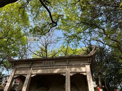 -灵岩山风景区