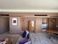 -昆明中心皇冠假日酒店