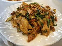 -瑞丰园庭院餐厅·白族传统家常菜