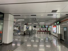 -建设三路(地铁站)